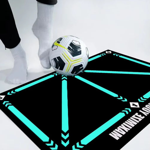 Ultimative rutschfeste Fußball-Trainingsmatte für Kinder - Mini-Teppich mit Geräuschreduktion für das Training zu Hause.